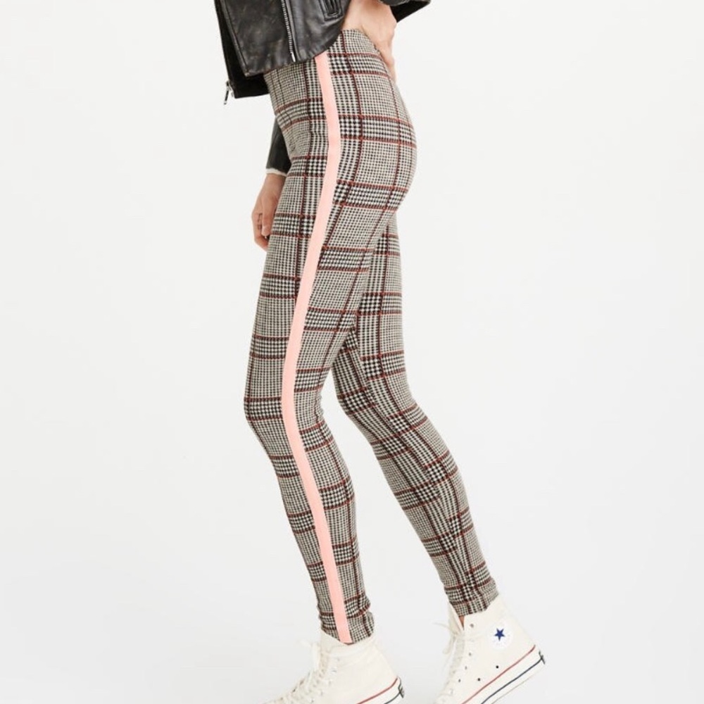 Abercrombie & Fitch Plaid Leggings